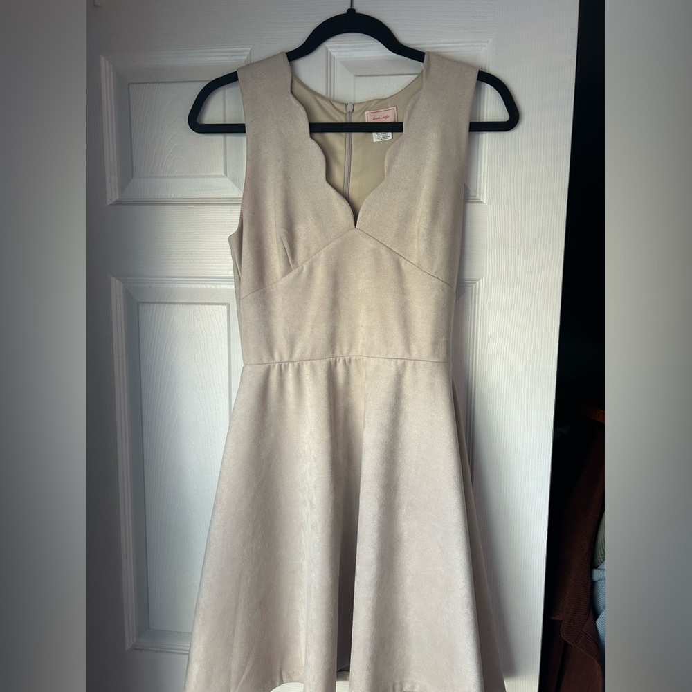 Love…Art Scalloped V-Neck White Fit and Flare Mini Dress